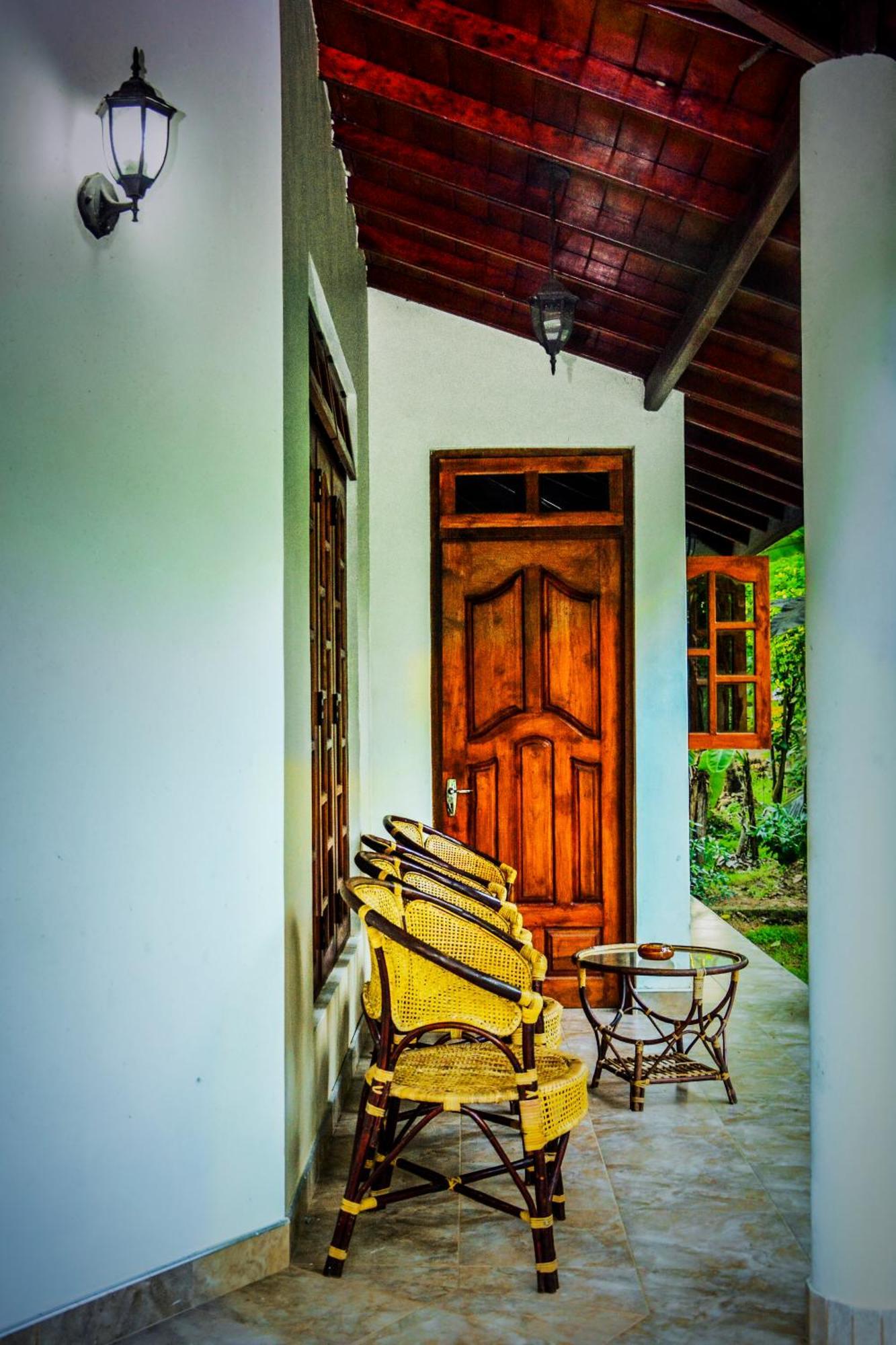 Binara Home Stay Polonnaruwa Room photo